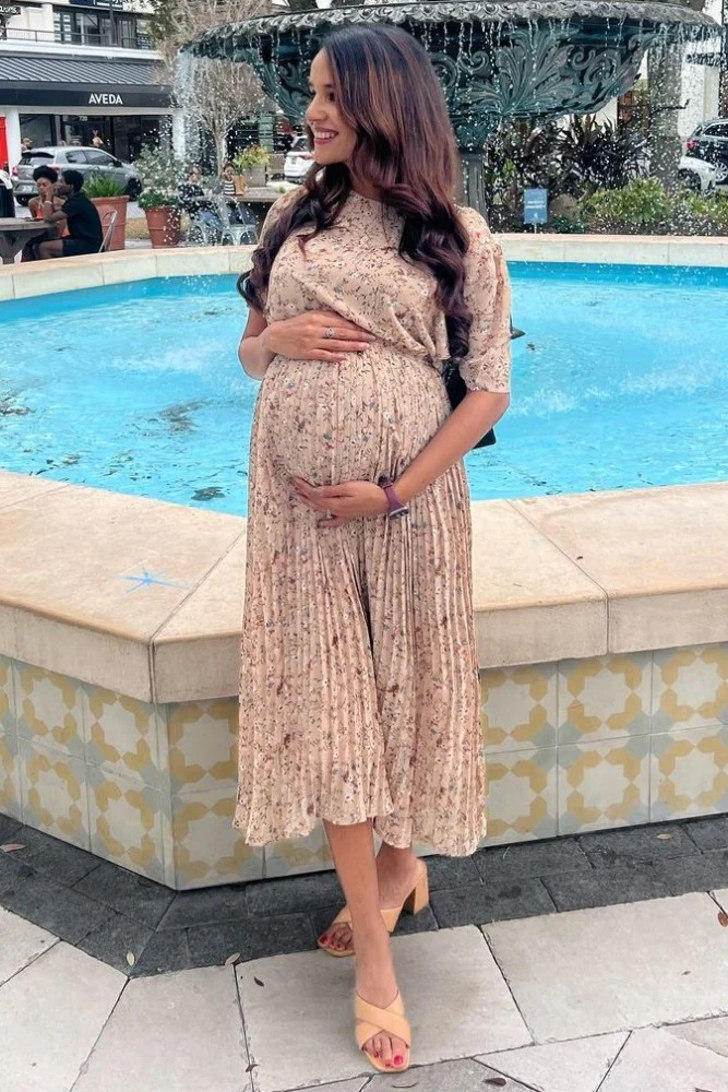 Beige Floral Pleated Short Sleeve Chiffon Maternity Midi Dress - Image 11