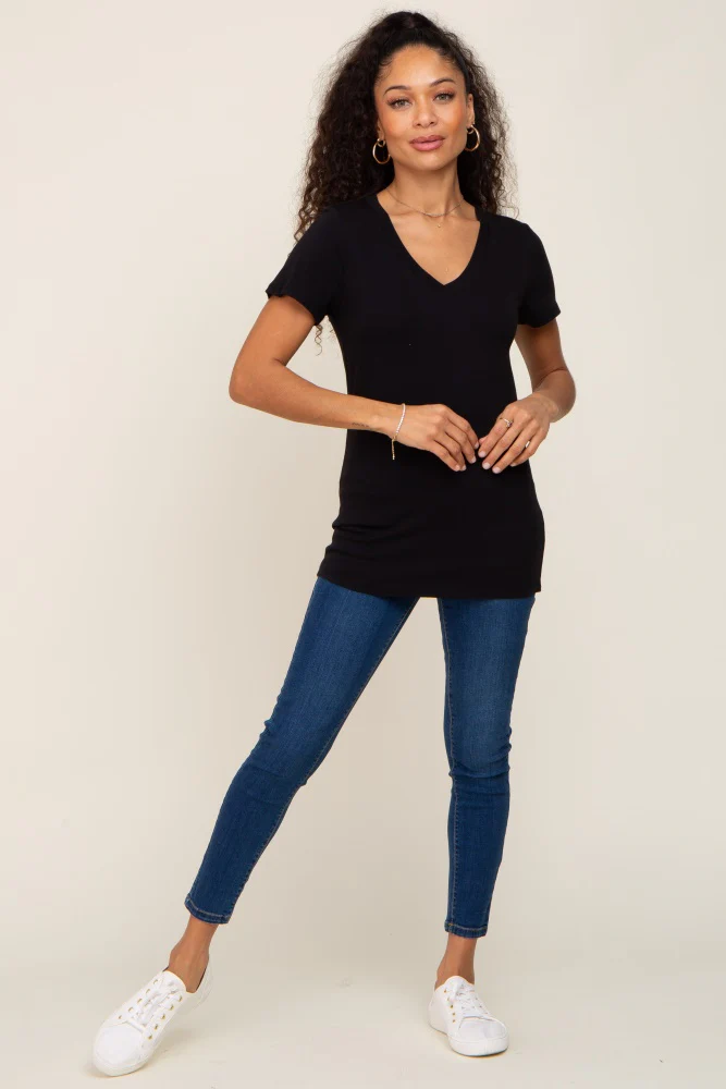 Black Basic V-Neck Tee - Image 4