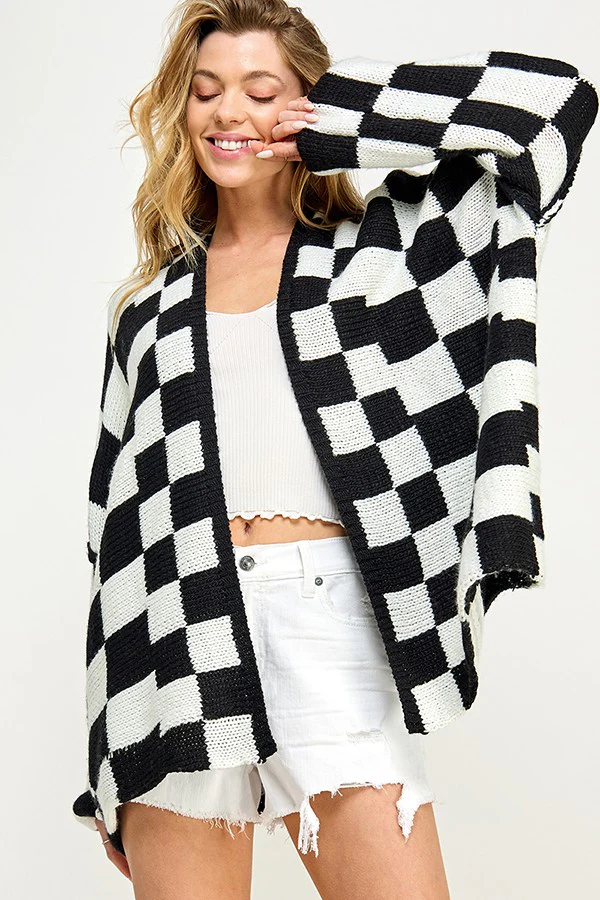 Black Checkered Print Oversized Maternity Cardigan - Image 5