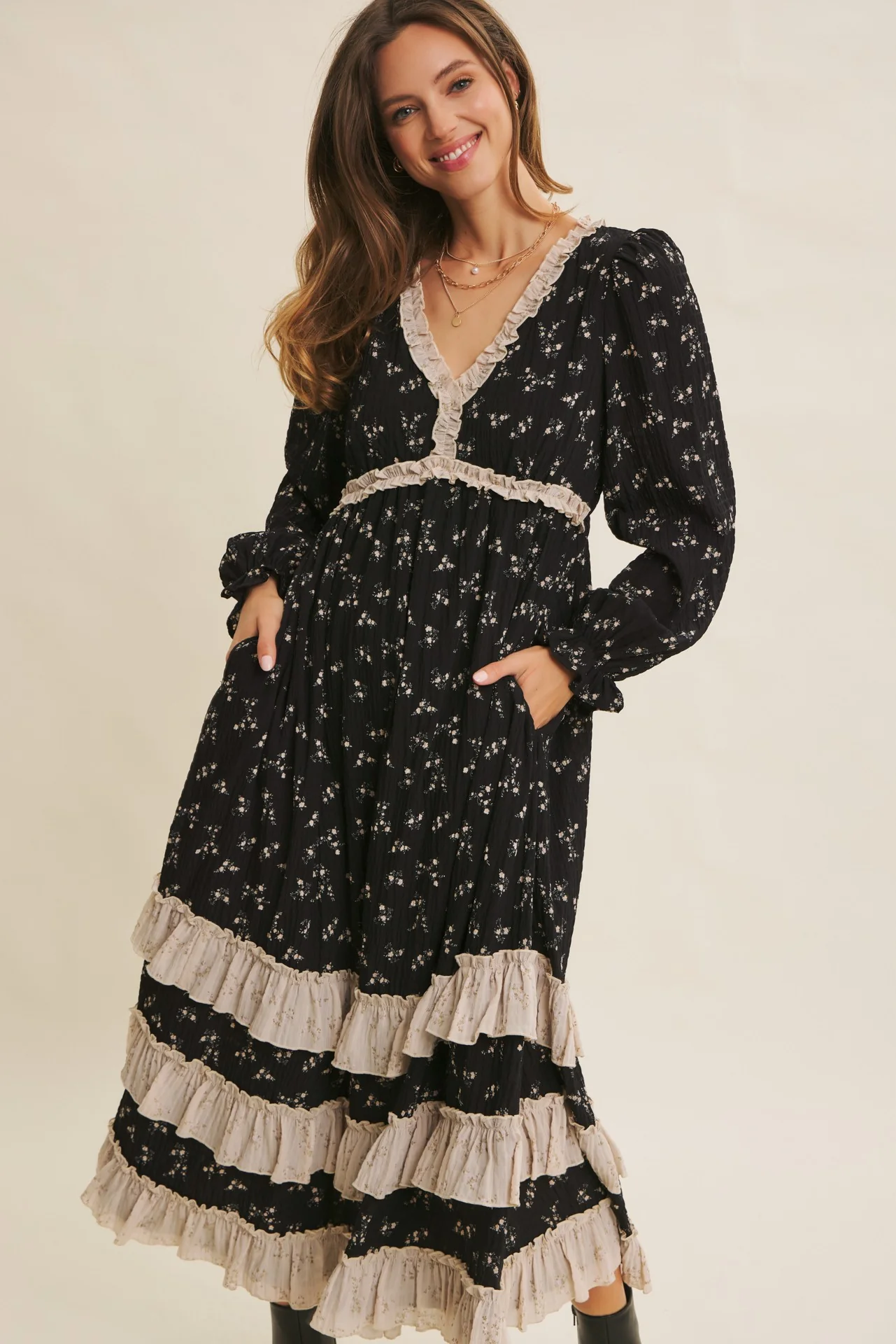 Black Floral Eyelet Lace Tiered Hem Maxi Dress - Image 5