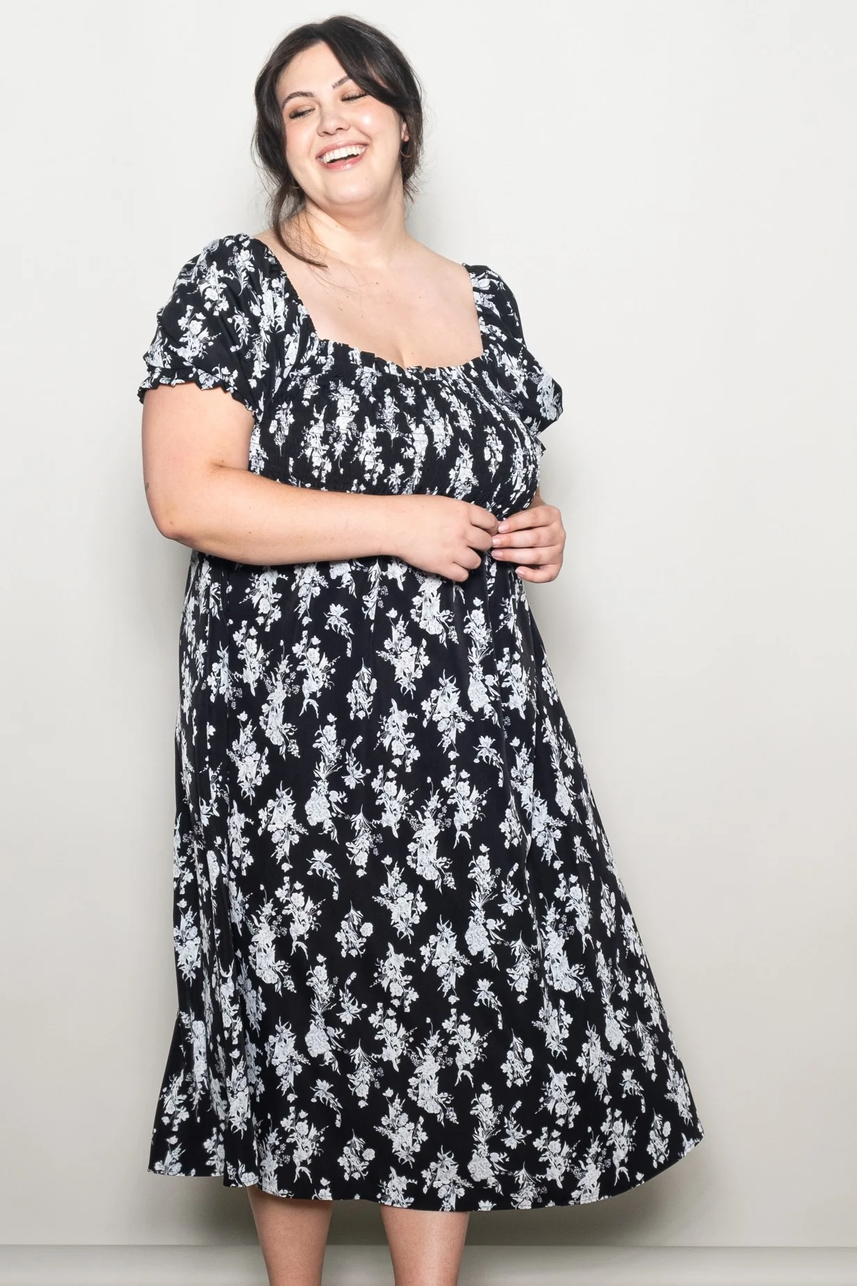 Black Floral Smocked Sweetheart Neckline Maternity Plus Midi Dress - Image 4