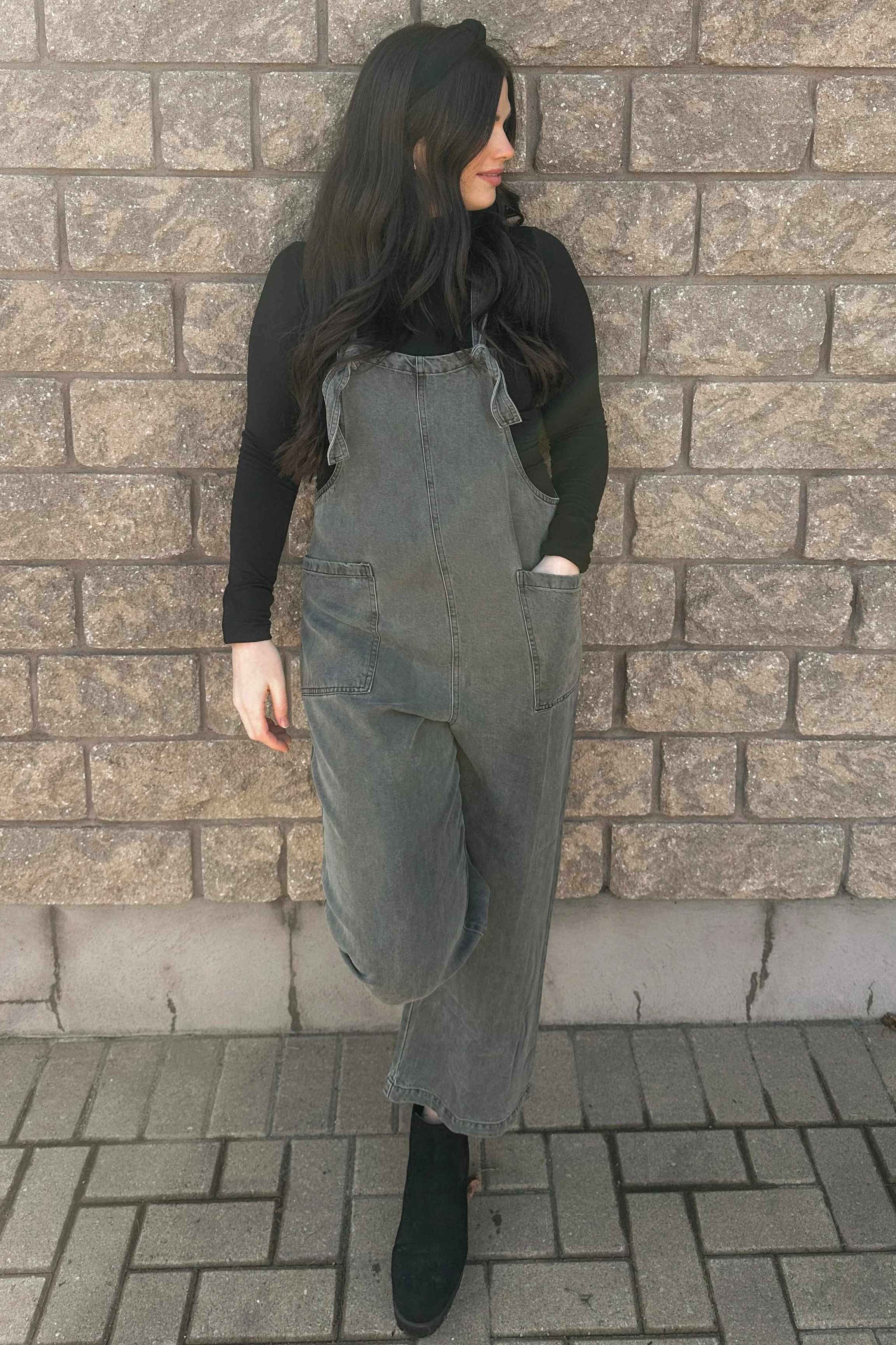 Black Front Pocket Cropped Overall - Image 5
