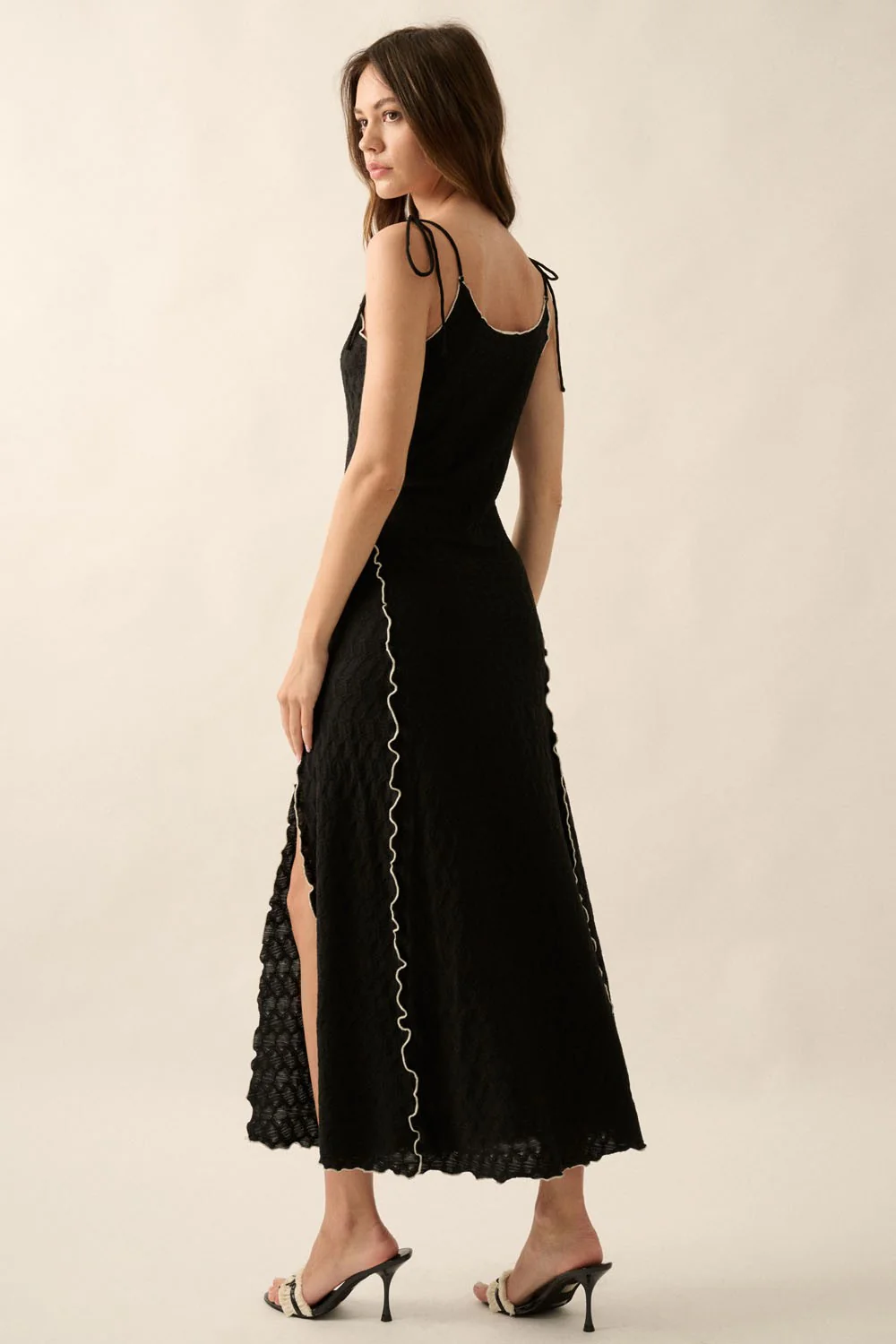 Black Geometric Knit Lettuce-Edge Midi Dress - Image 4