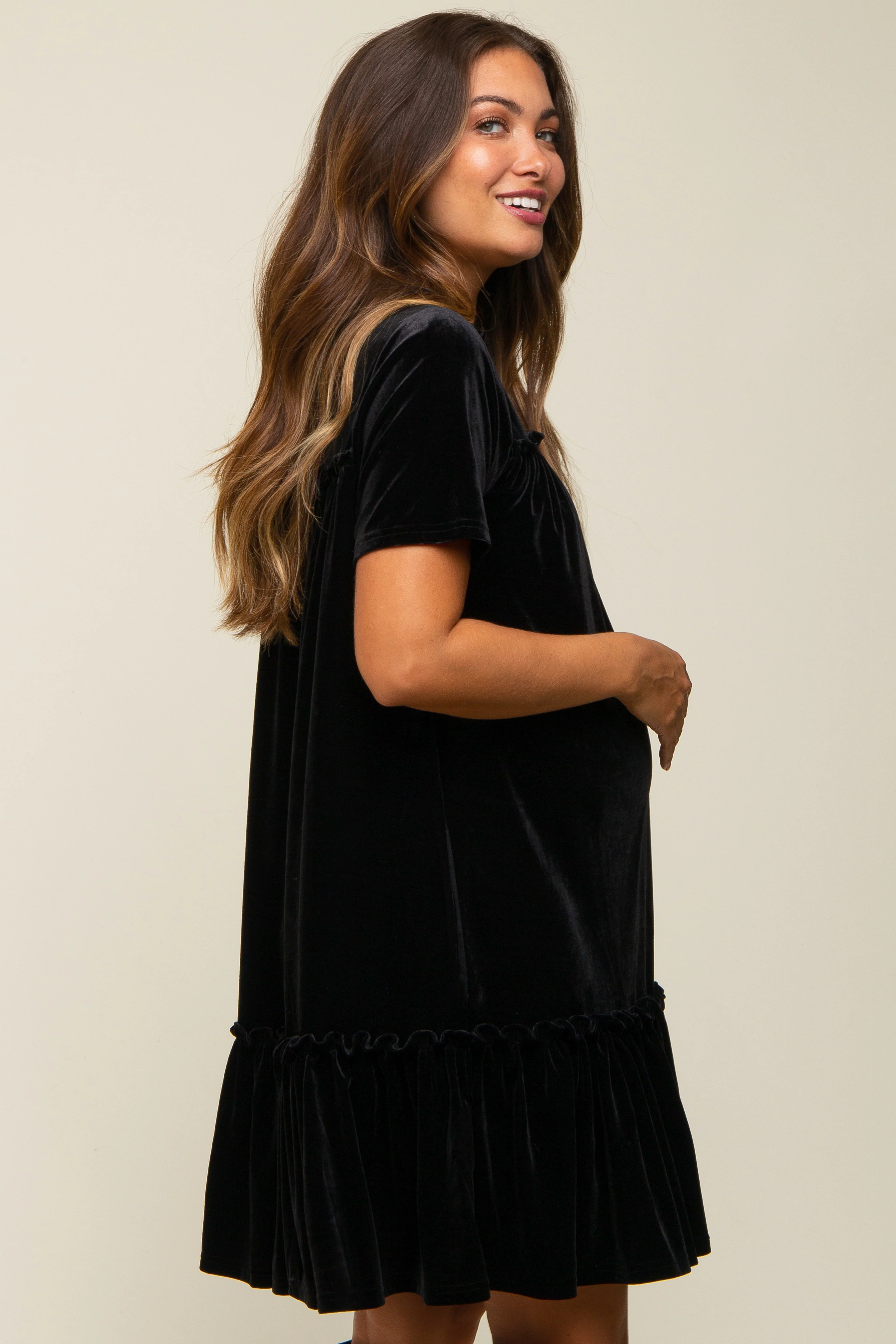 Black Ruffle Accent Velvet Maternity Dress - Image 3