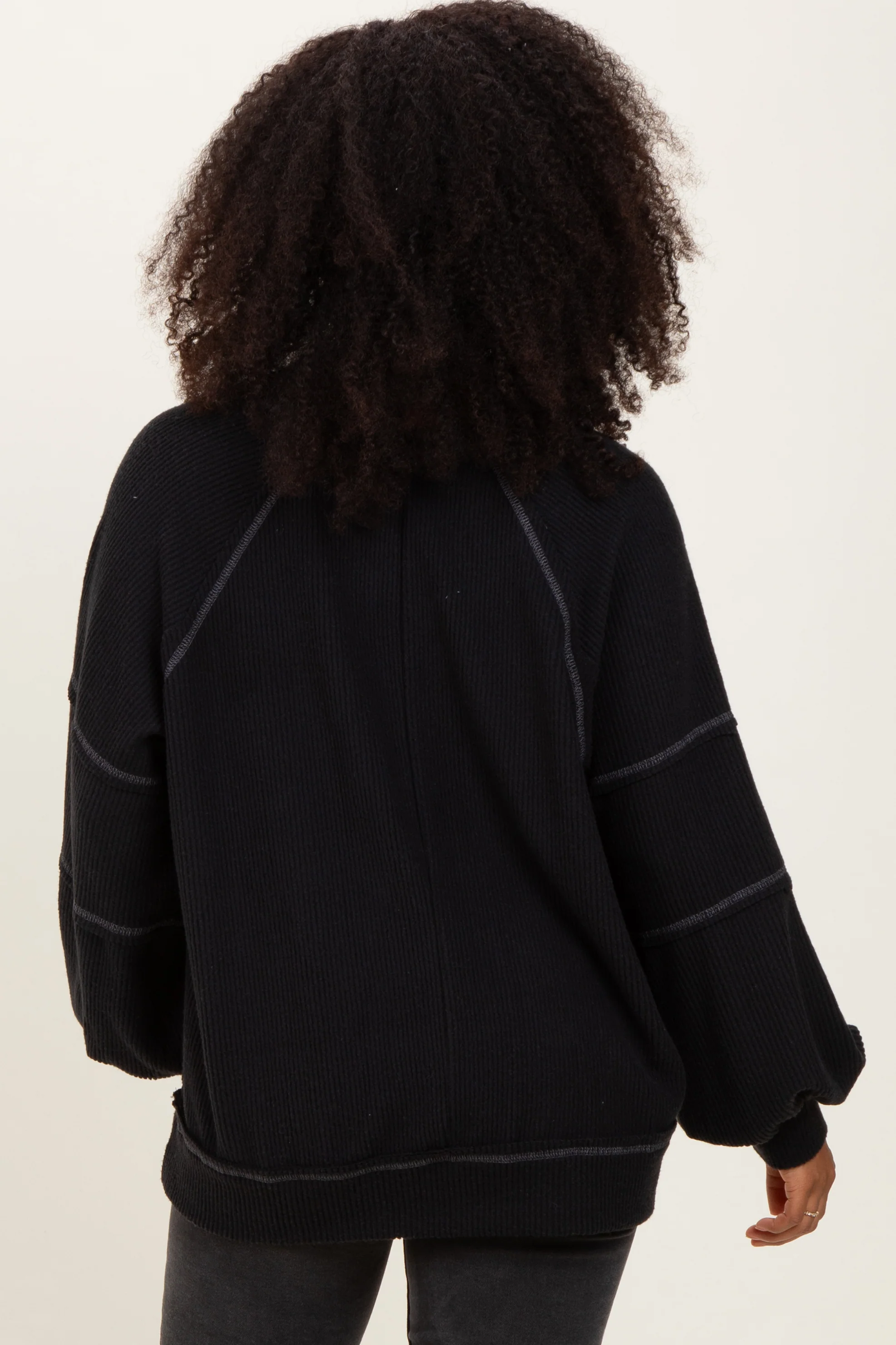 Black Solid Rib Long Sleeve V-Neck Oversized Tunic Top - Image 4