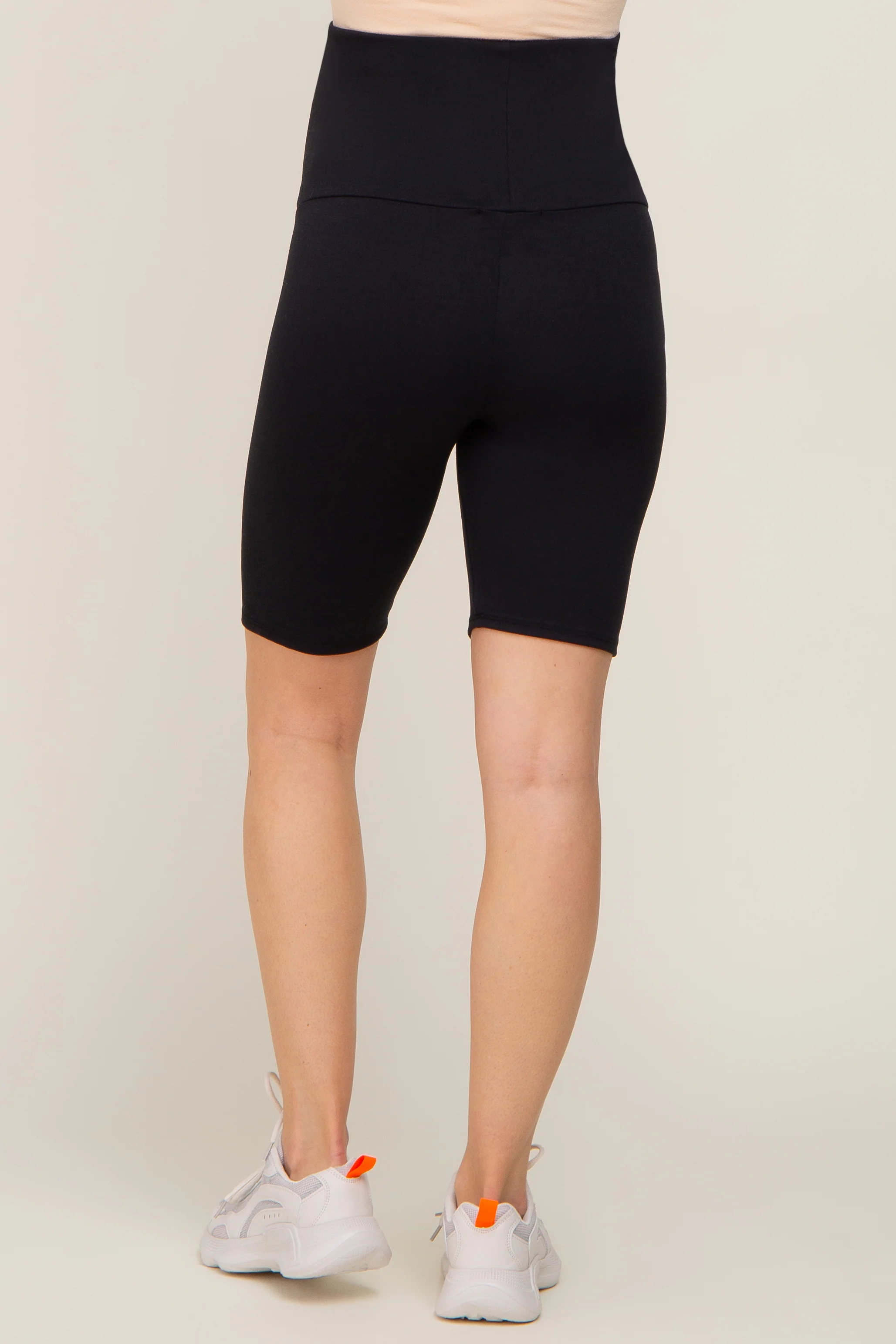 Black Wide Band Maternity Biker Shorts - Image 4