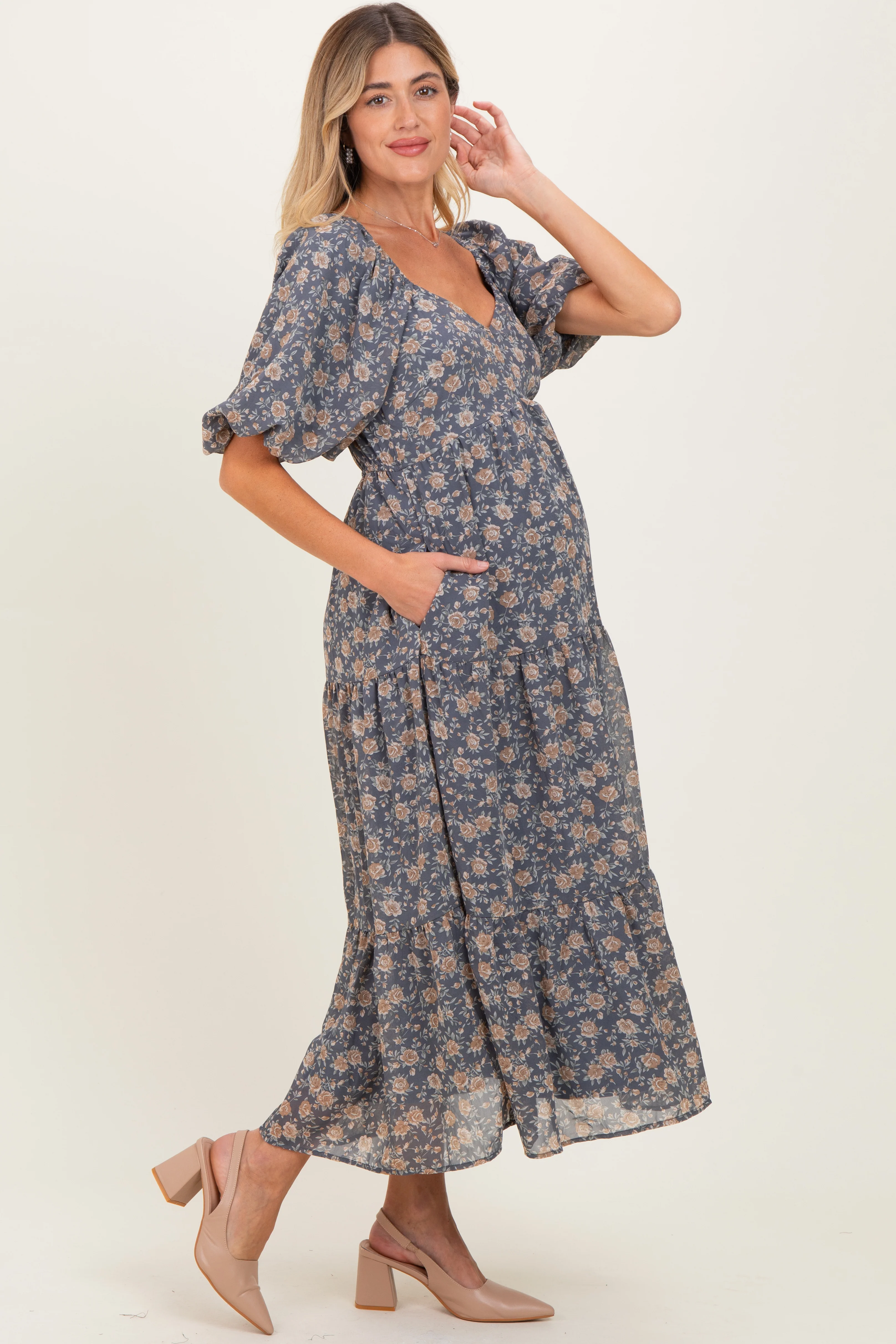 Blue Floral Sweetheart Neckline Puff Sleeve Maternity Maxi Dress - Image 3