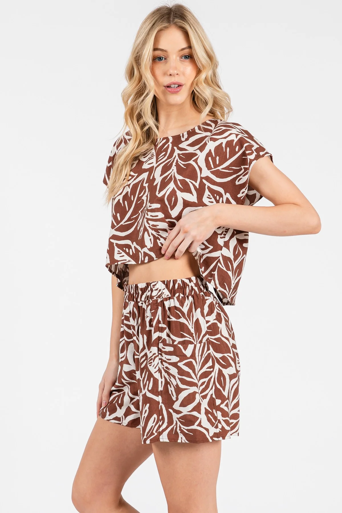 Brown Floral Side Pocket Shorts - Image 3