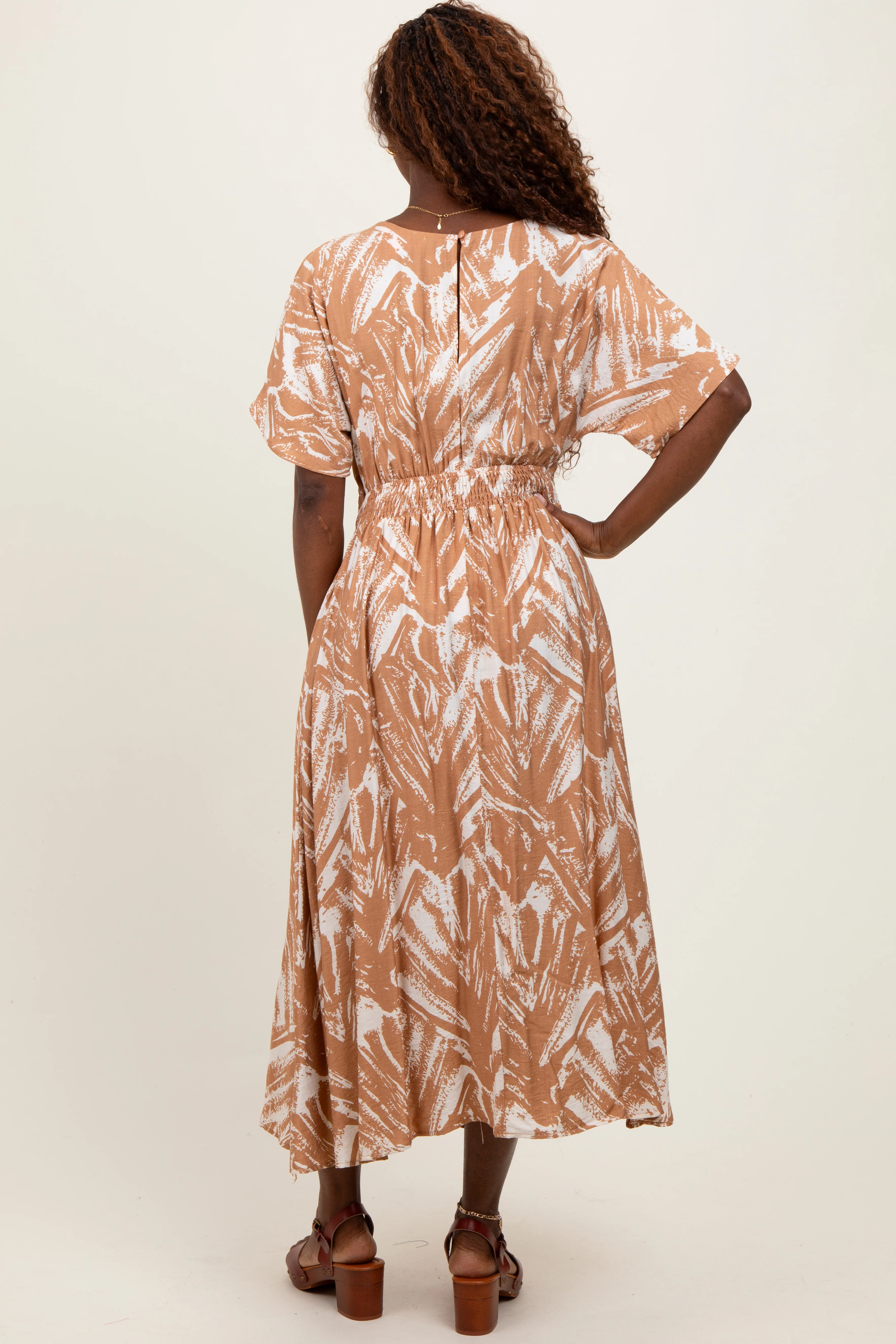 Camel Brushstroke Print Cutout Midi Dress - Image 3