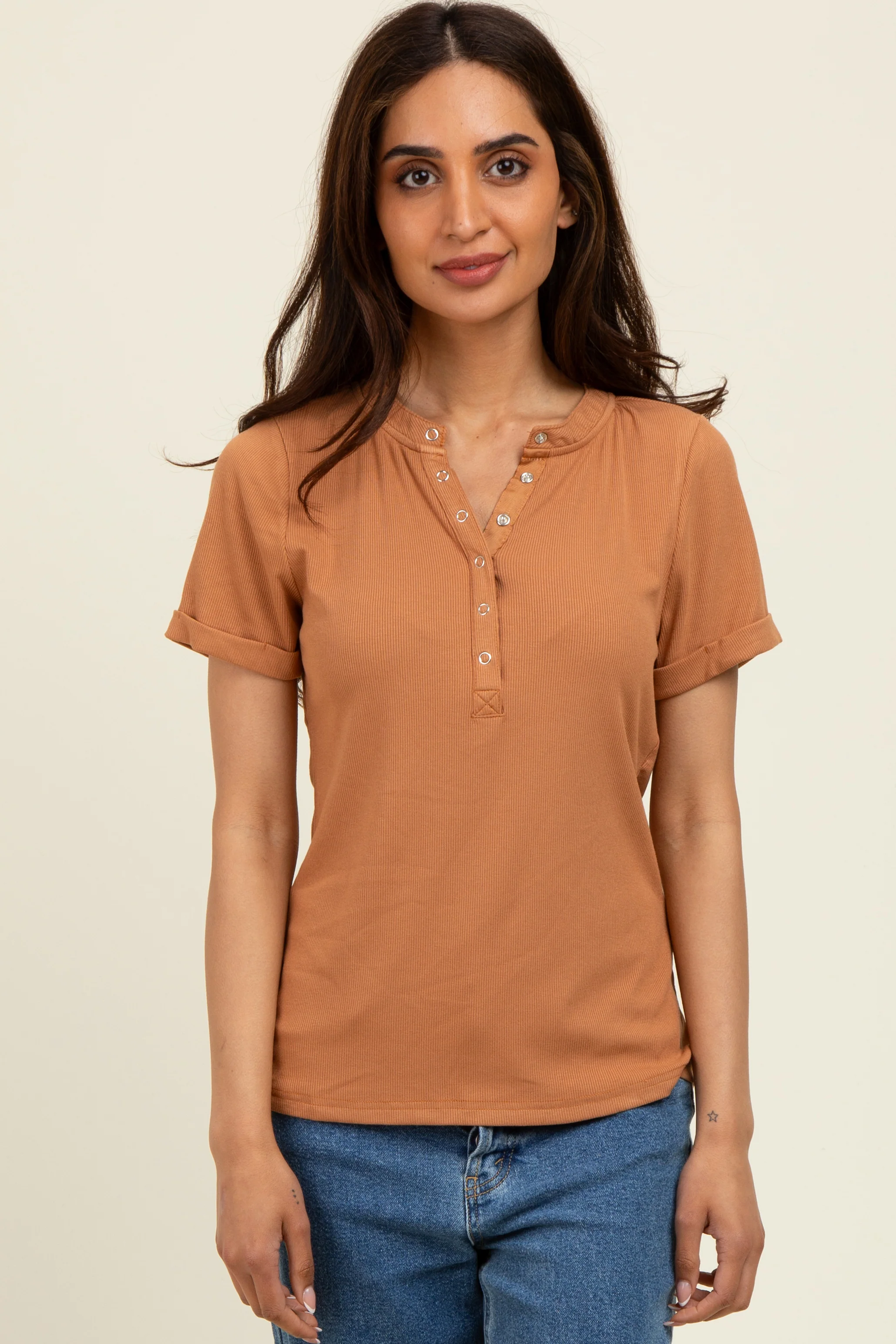 Camel Snap Button Maternity Short Sleeve Top - Image 4