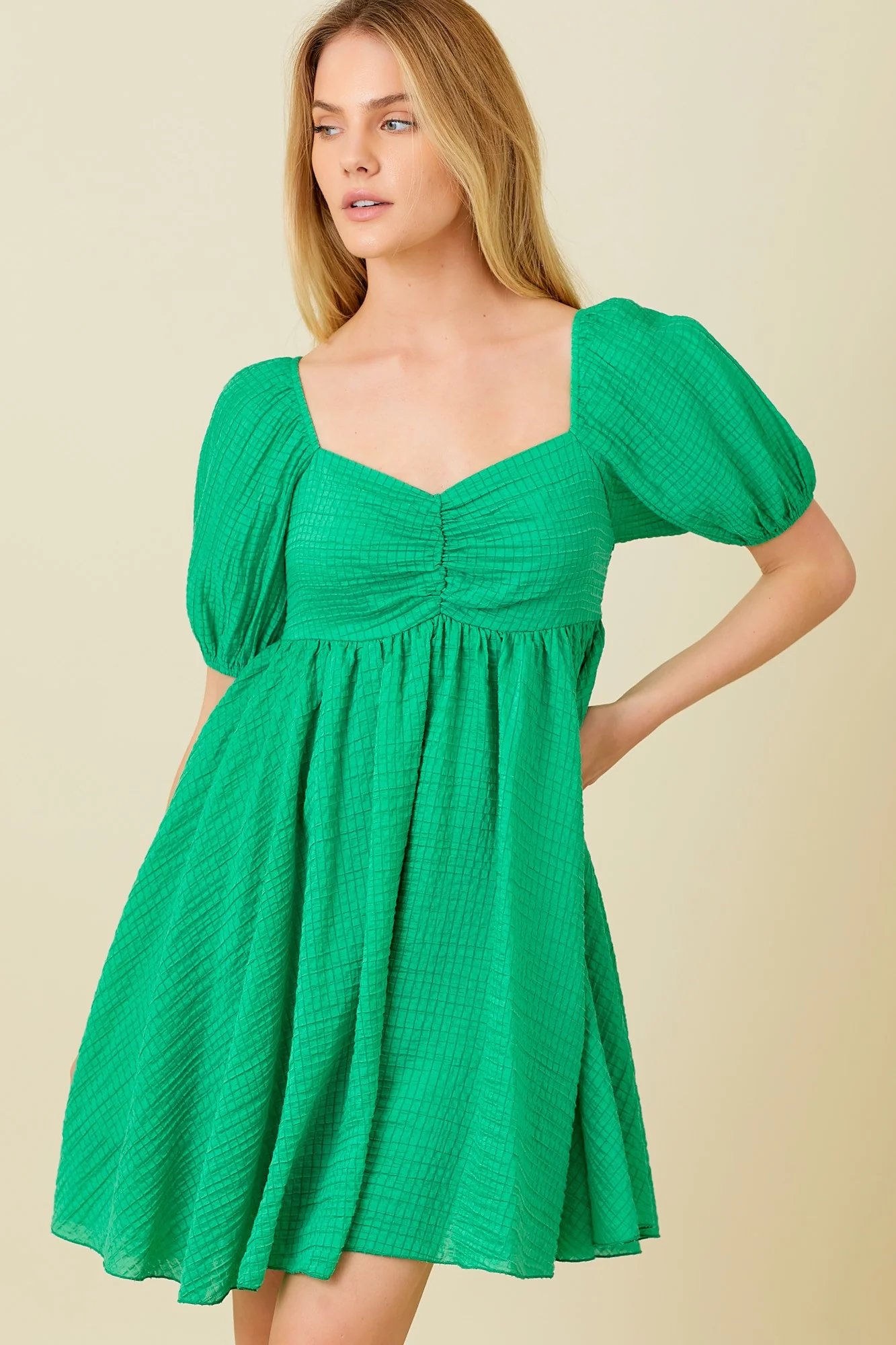 Green Textured Puff Sleeve Sweetheart Neckline Maternity Dress - Image 3
