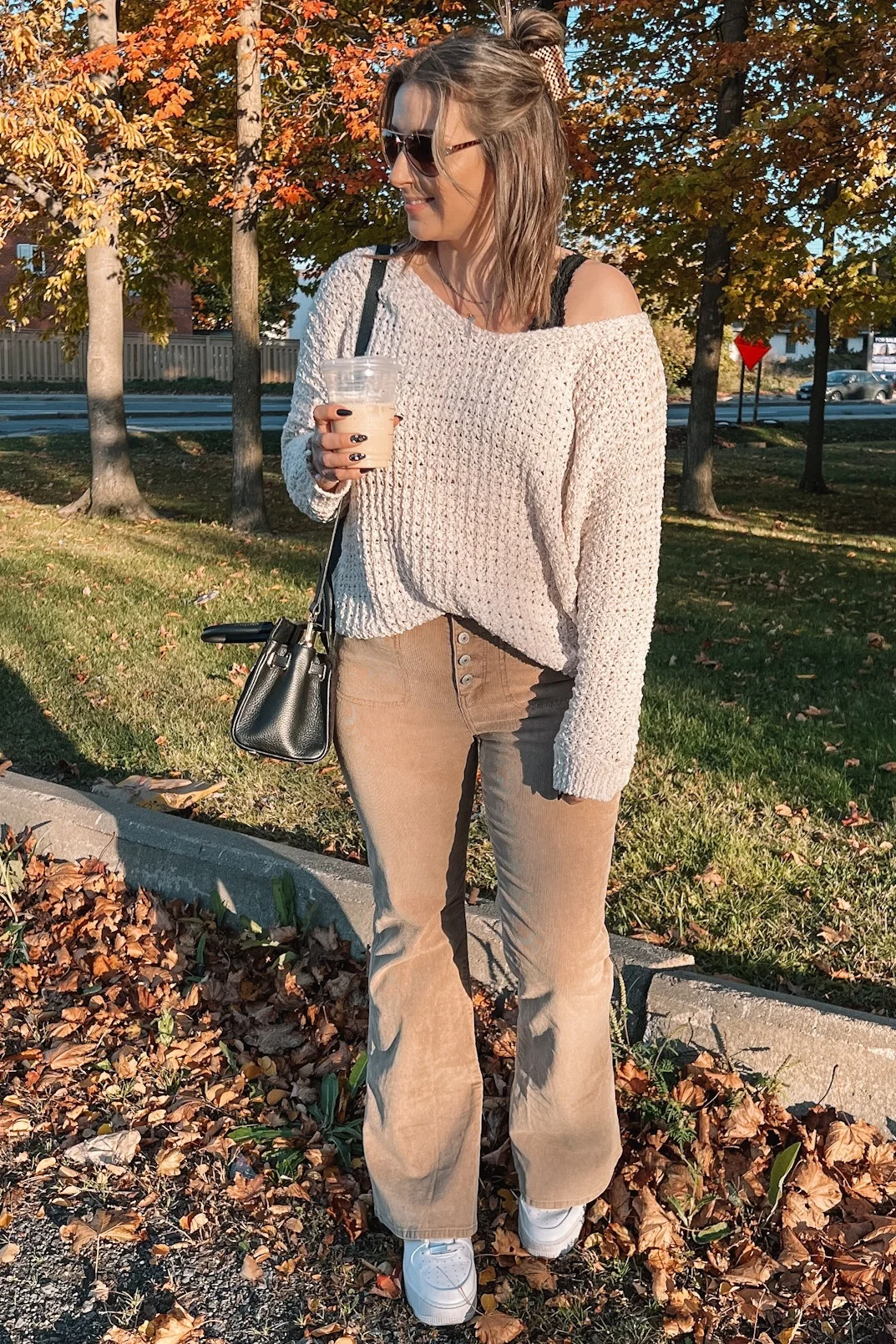 Ivory V-Neck Side Slit Thick Knit Maternity Sweater - Image 5