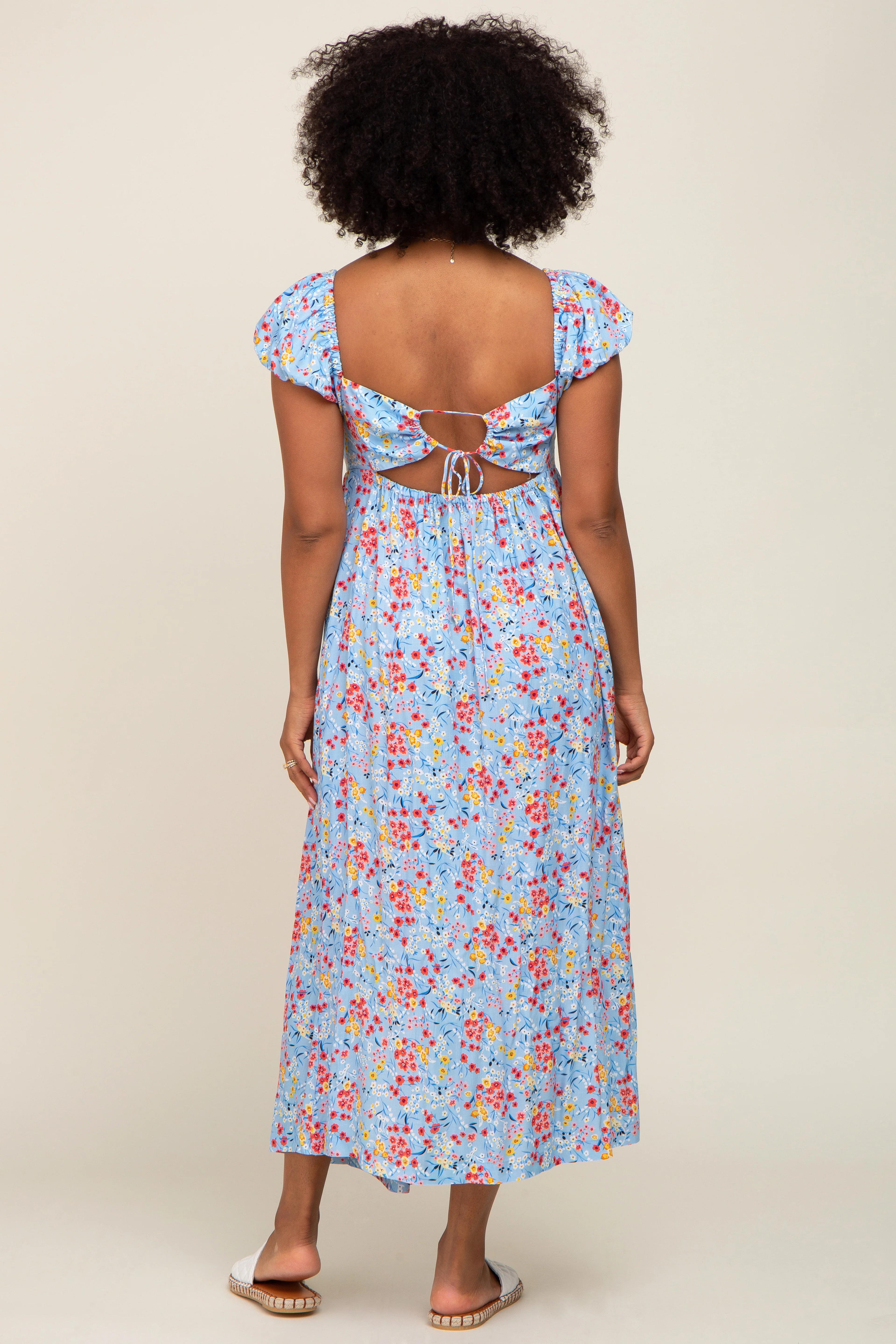 Light Blue Floral Back Cutout Midi Dress - Image 3