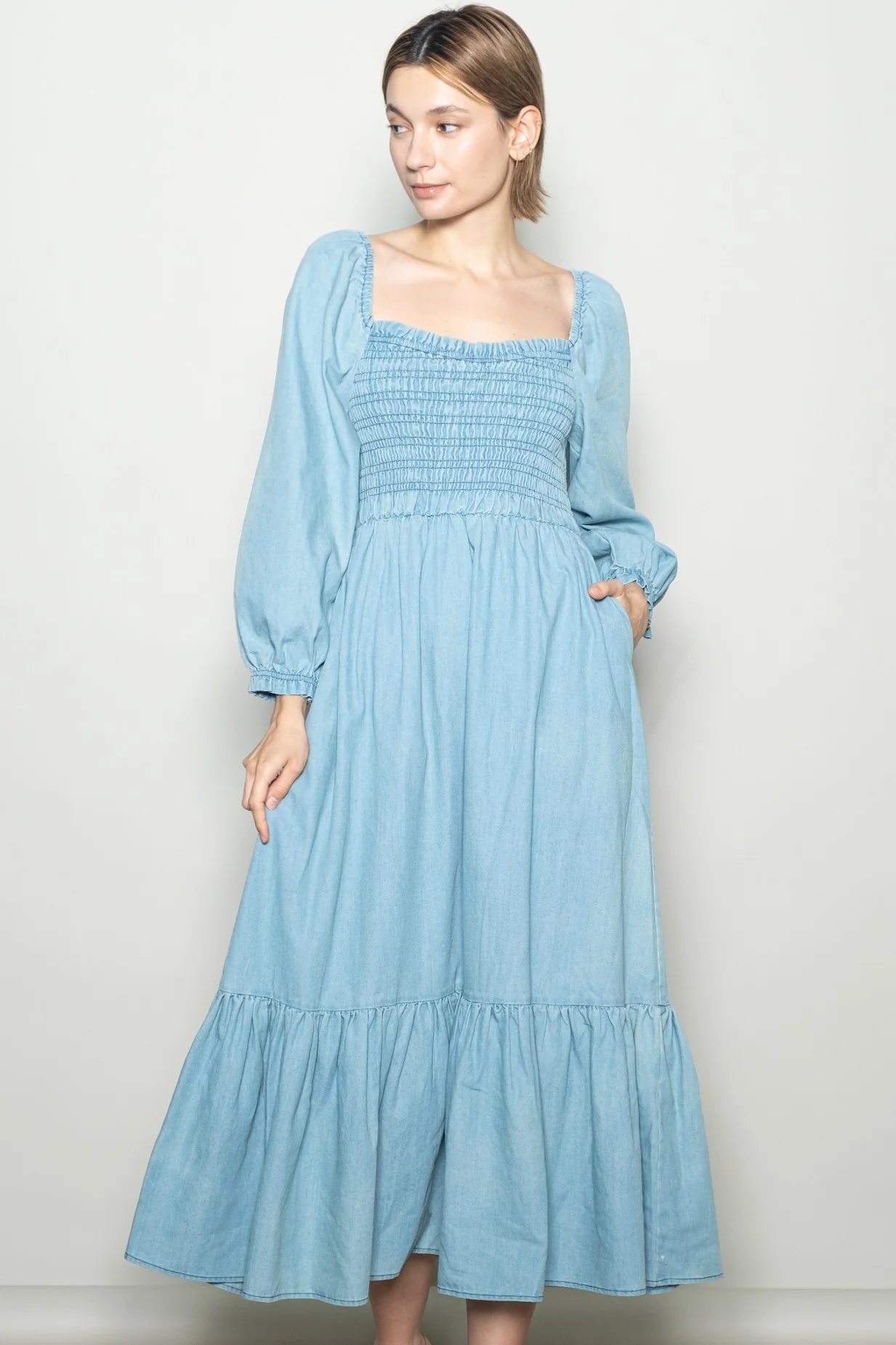 Light Denim Washed Sweetheart Maternity Maxi Dress - Image 4