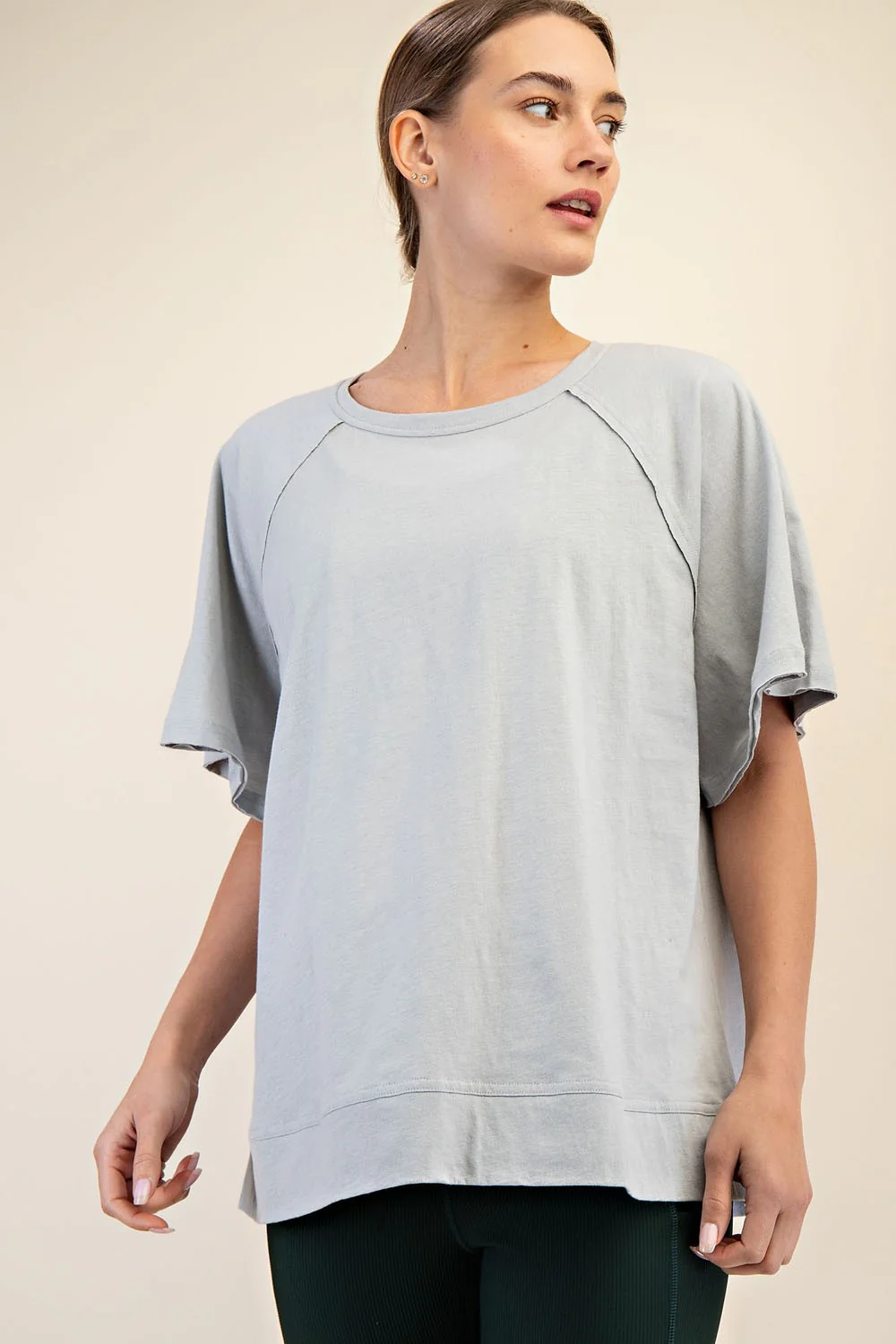 Light Grey Oversized Raw Hem Short Sleeve Maternity Tee - Image 4
