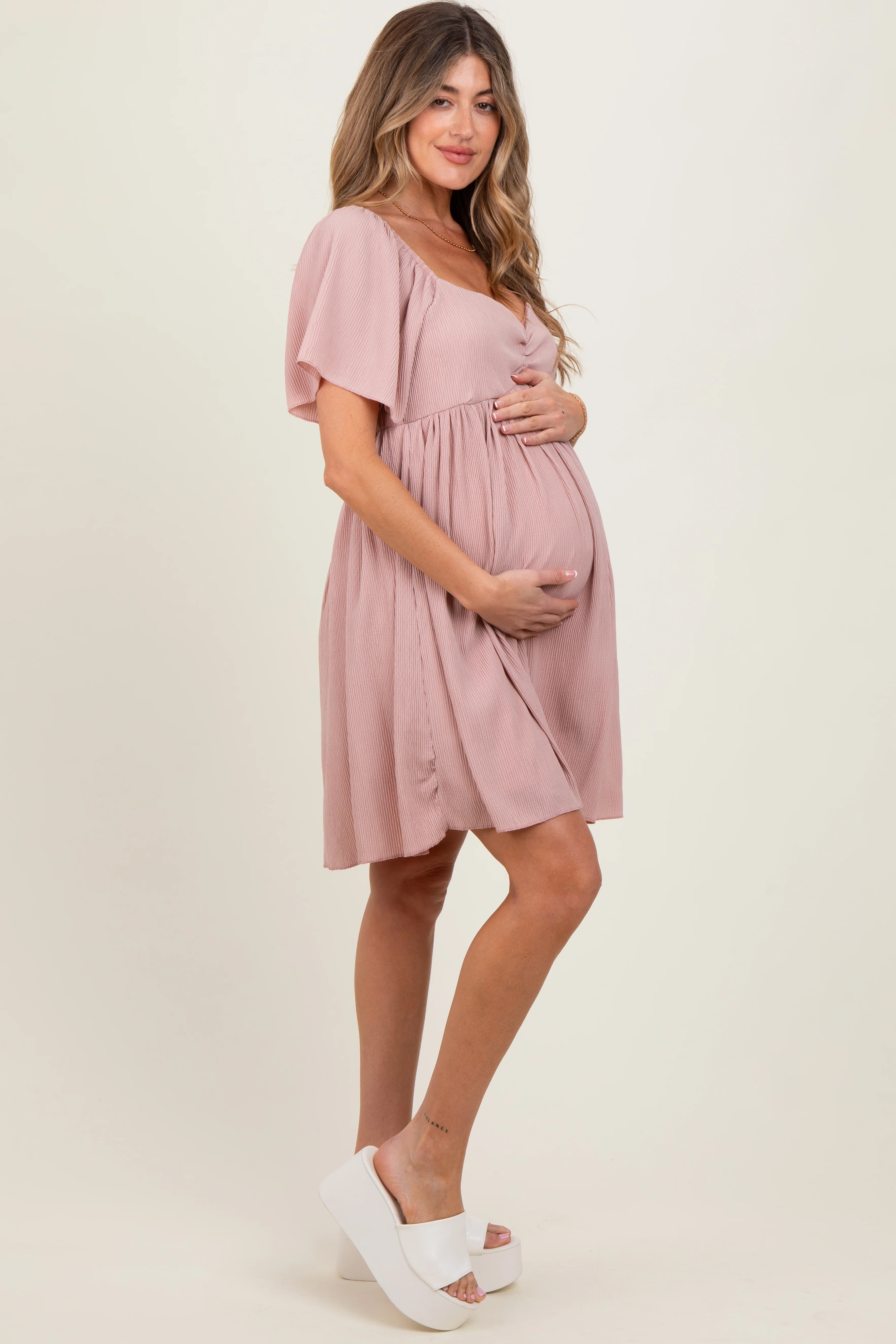 Light Pink Sweetheart Neckline Plisse Maternity Dress - Image 3
