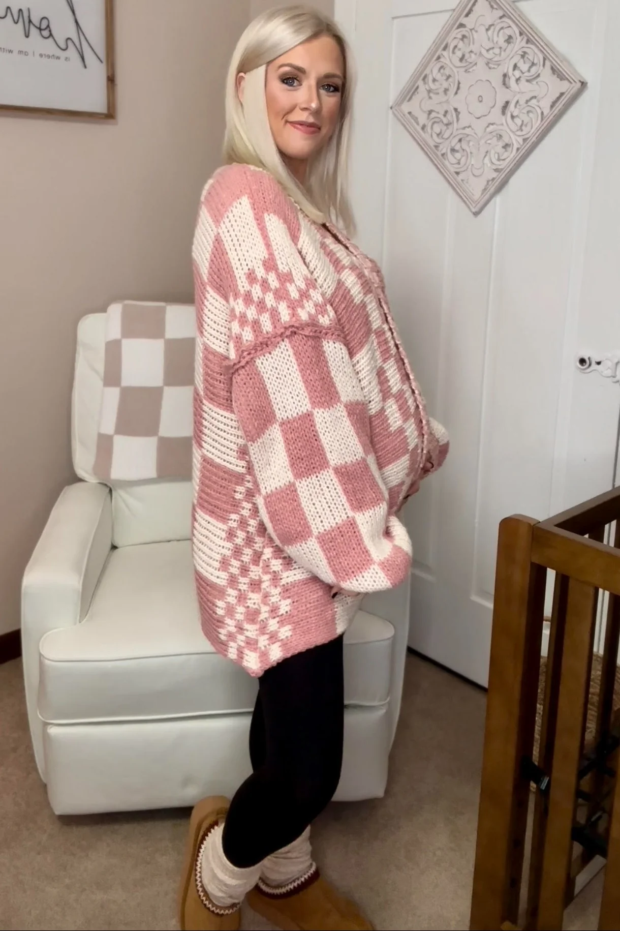 Mauve Checkered Oversized Chunky Knit Maternity Cardigan - Image 6