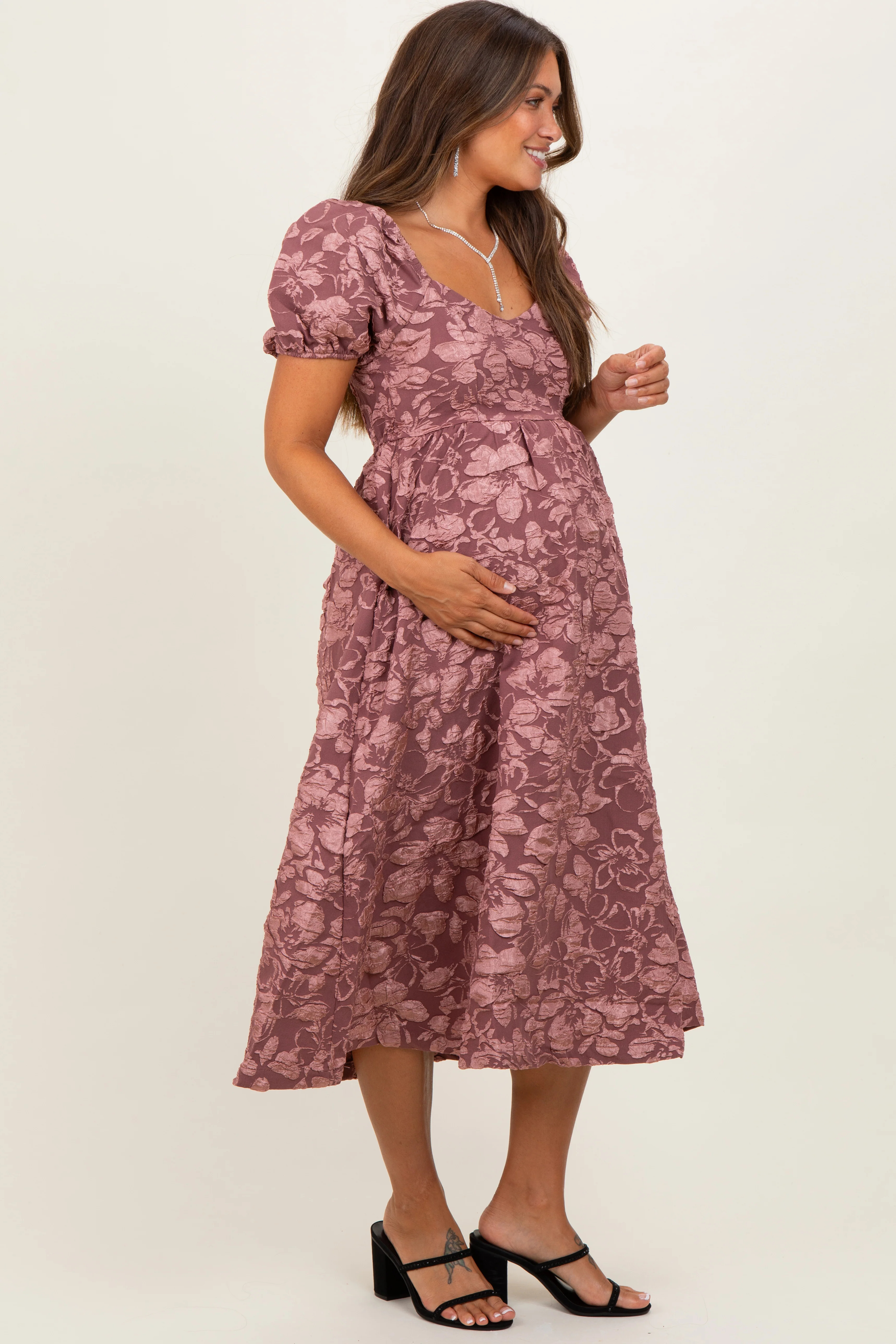 Mauve Floral Jacquard Puff Sleeve Maternity Midi Dress - Image 2