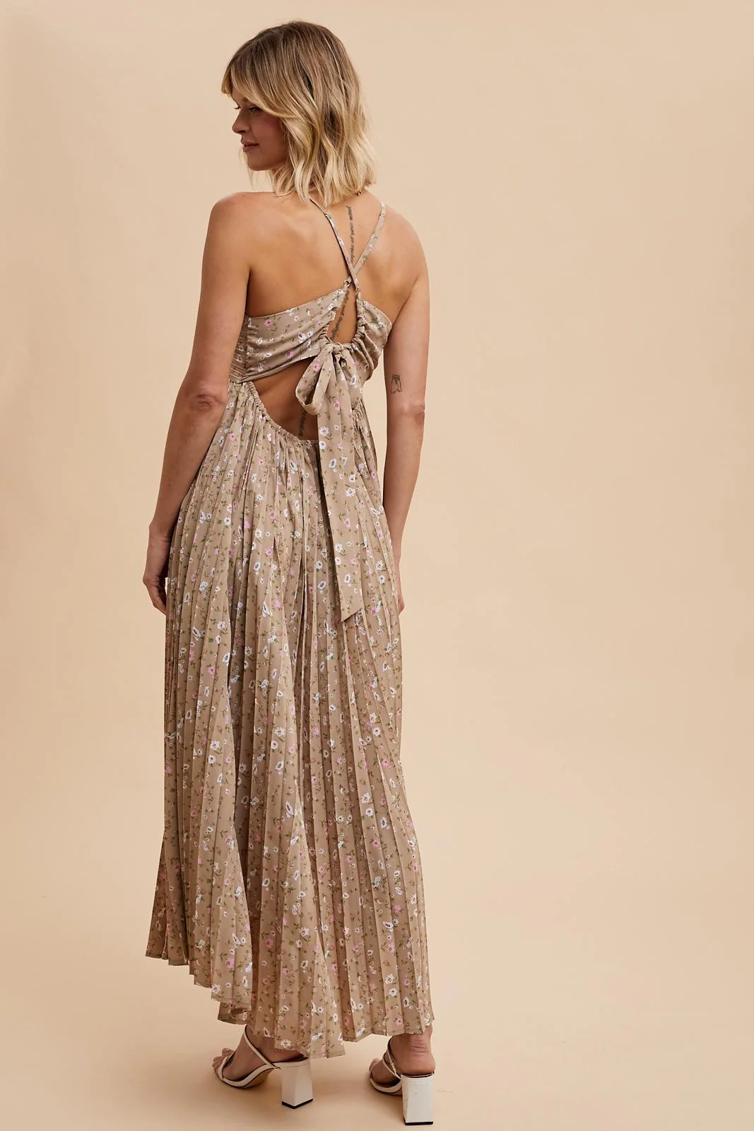 Mocha Floral Pleated Back Cutout Maxi Dress - Image 4