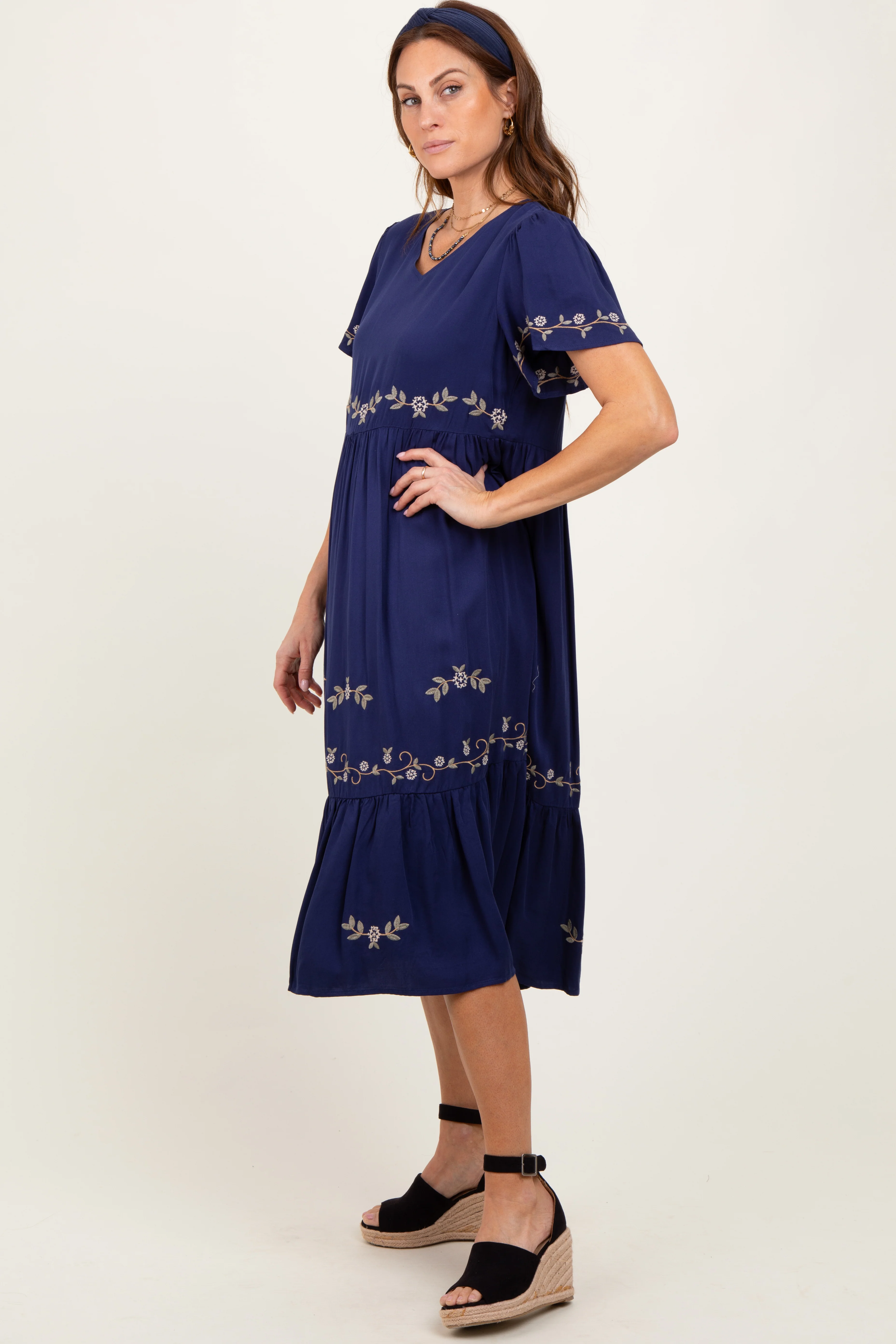 Navy Floral Lace Midi Dress - Image 3