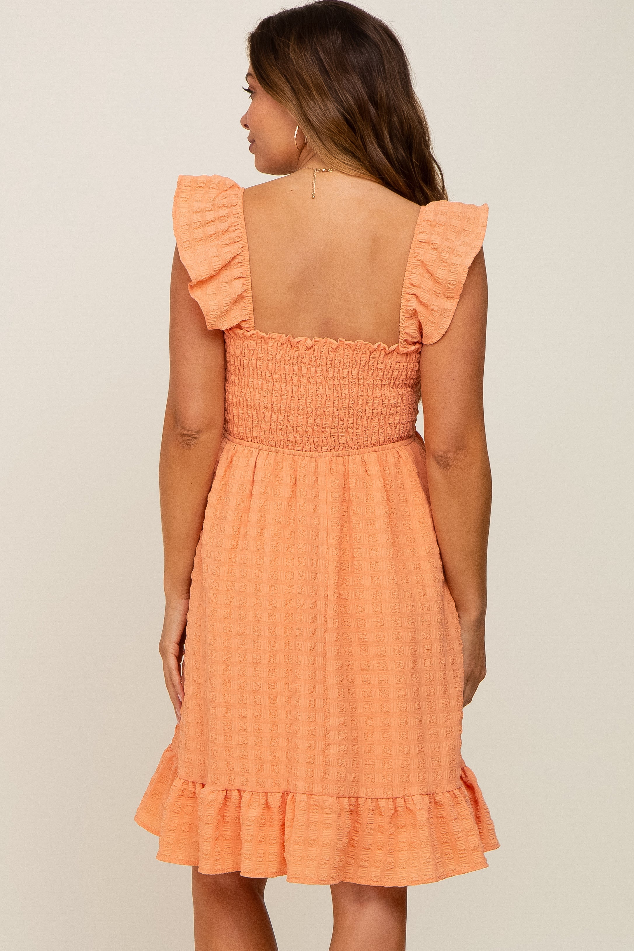 Peach Textured Sleeveless Smocked Maternity Dress - Image 4