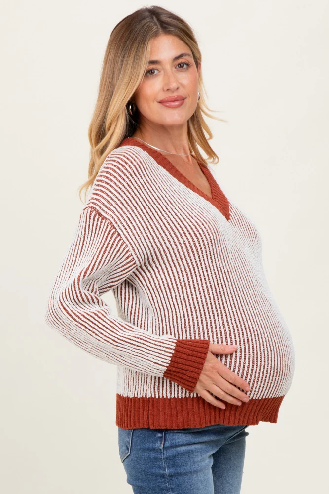 Rust Two Tone Ribbed V-Neck Chenille Maternity Sweater - Image 4